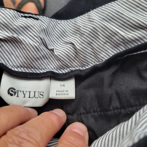Stylus bermudas size 14 - Picture 3 of 5